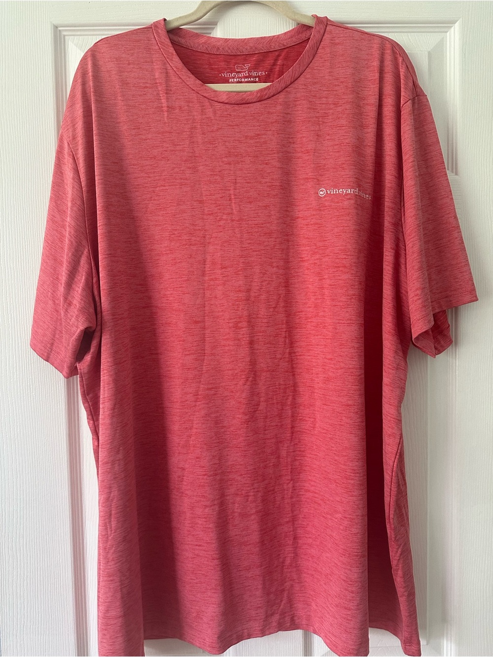 Vineyard Vines Men's Short Sleeve Tee in Coral Heather